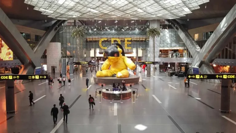 مطار حمد الدولي في قطر