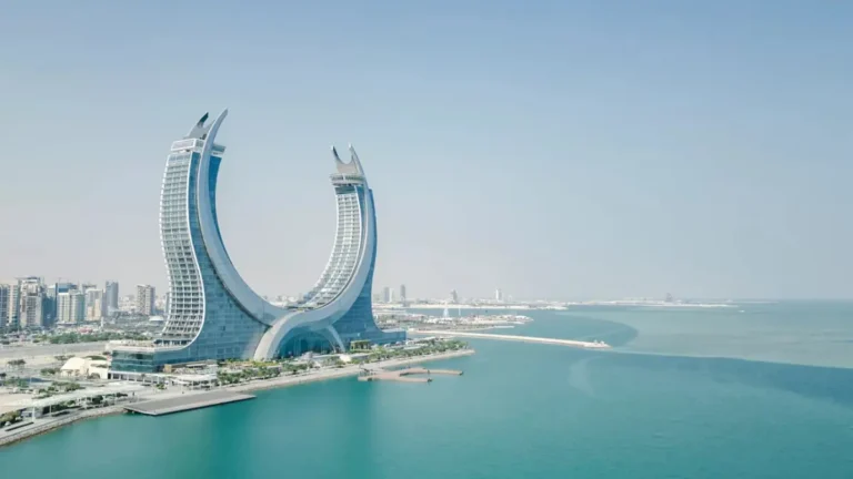 وظائف فندق رافلز