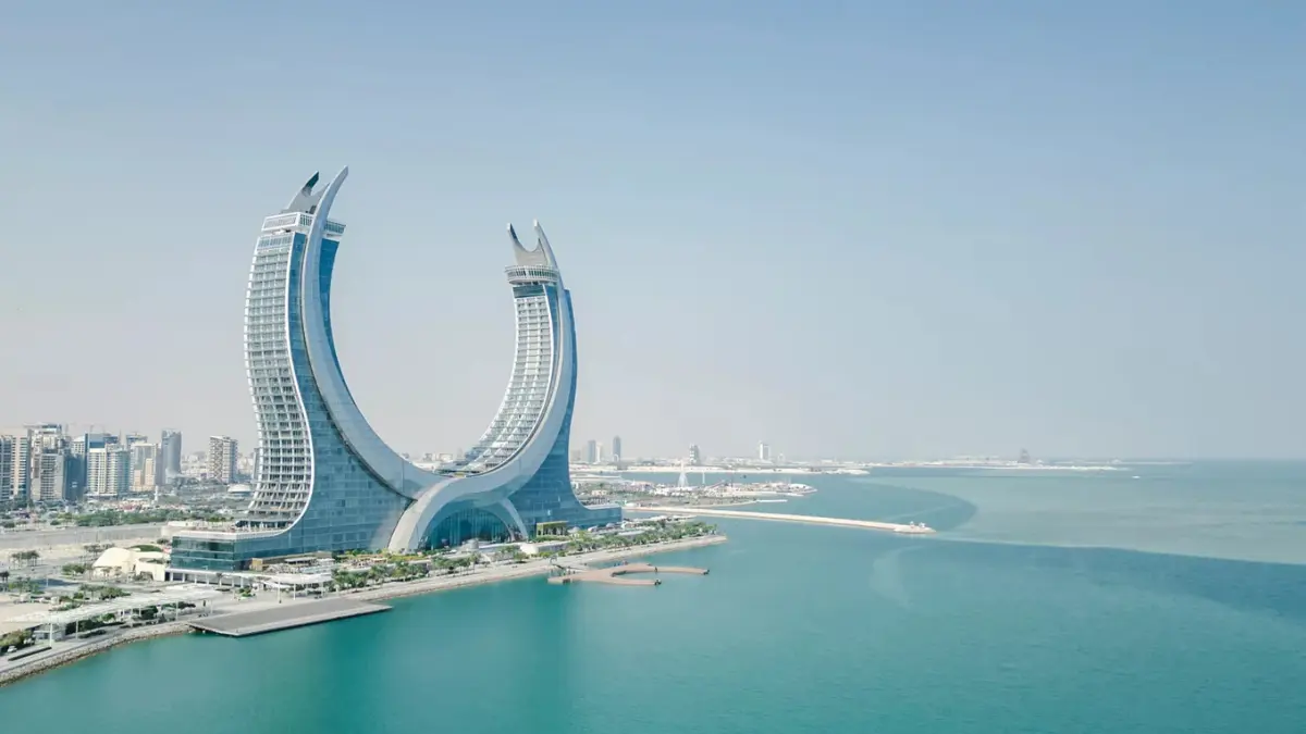وظائف فندق رافلز